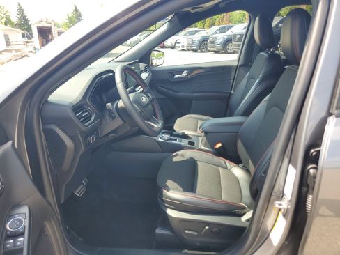 Used 2024 Ford Escape ST-Line Select w/ Tech Pack #2 AWD/4WD image 12