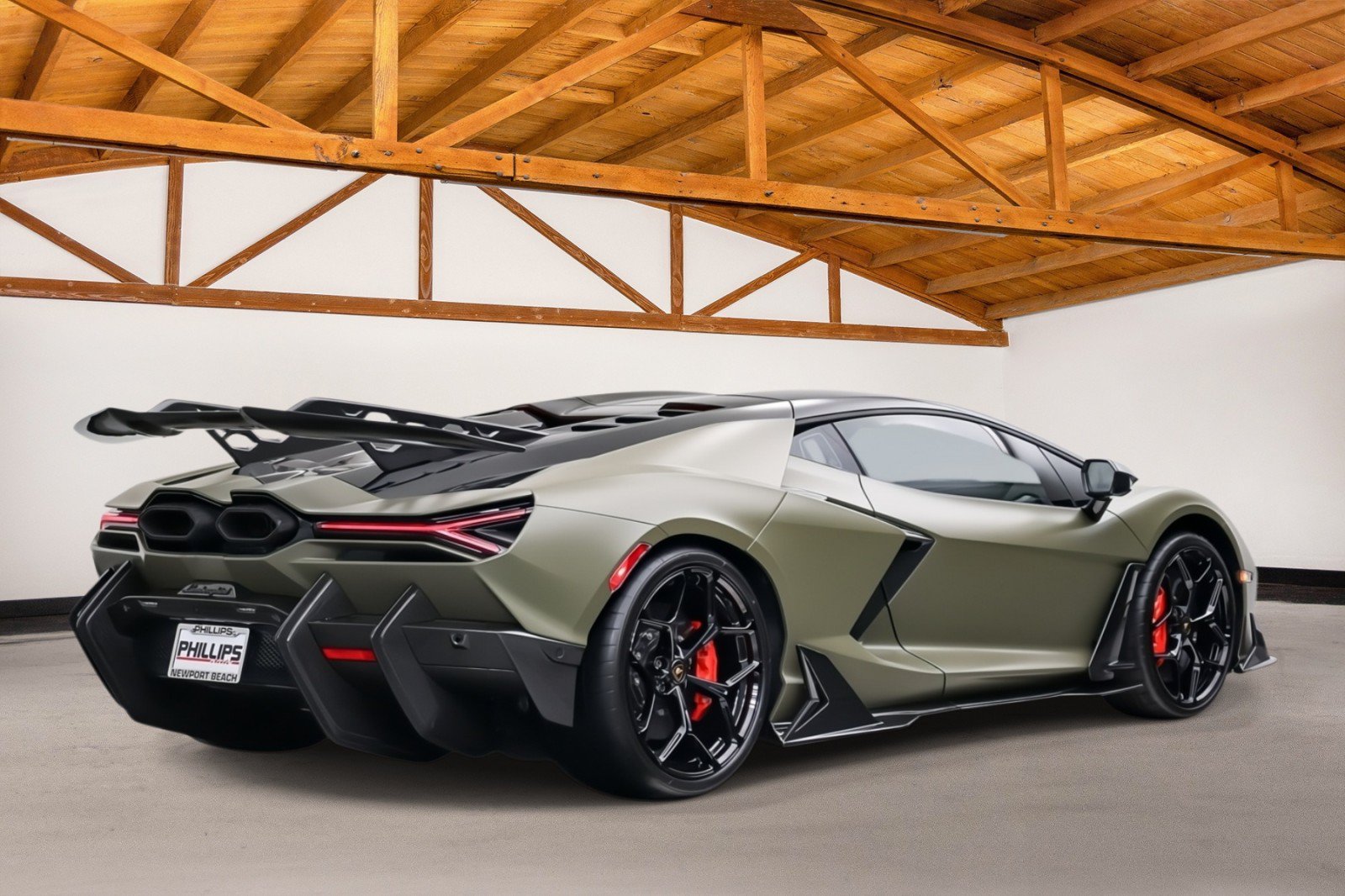 Used 2024 Lamborghini Revuelto AWD/4WD image 5