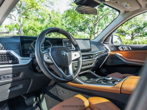 Used 2024 BMW X7 xDrive40i image 44