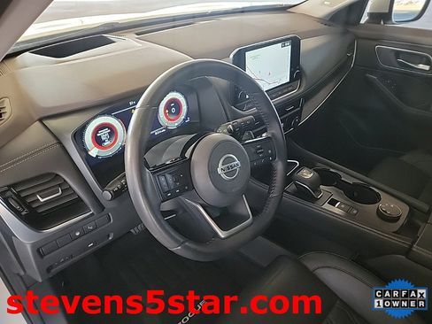 Used 2021 Nissan Rogue Platinum image 14