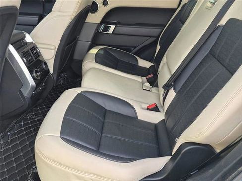 Used 2018 Land Rover Range Rover Sport HSE Dynamic AWD/4WD image 18