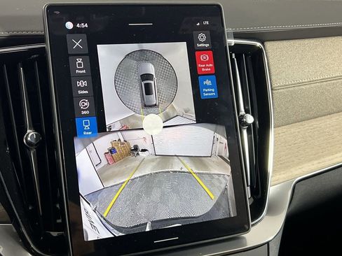 New 2026 Volvo XC90 T8 Ultra w/ Protection Package image 21