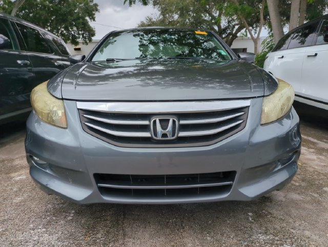 Used 2011 Honda Accord EX-L image 2