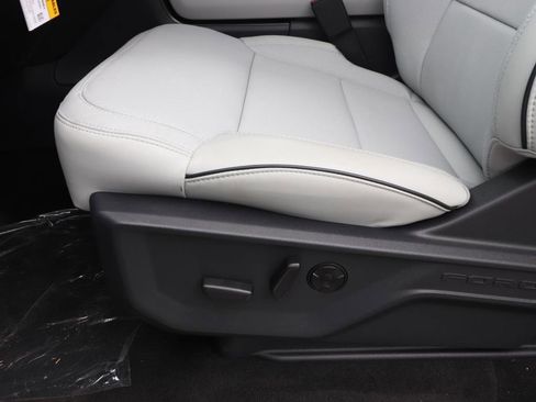New 2026 Ford Expedition Max Platinum AWD/4WD image 19