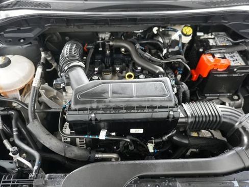 Certified 2025 Ford Escape ST-Line FWD image 34