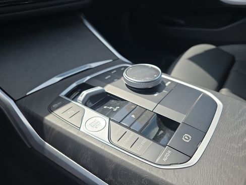 Used 2024 BMW 330i Sedan RWD image 32