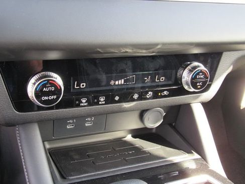 New 2026 Mitsubishi Outlander ES FWD image 24