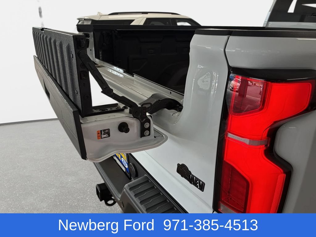 Used 2024 Chevrolet Silverado 2500 ZR2 w/ ZR2 Bison Edition AWD/4WD image 17