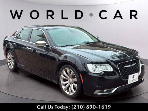 Used 2020 Chrysler 300 Limited image 16