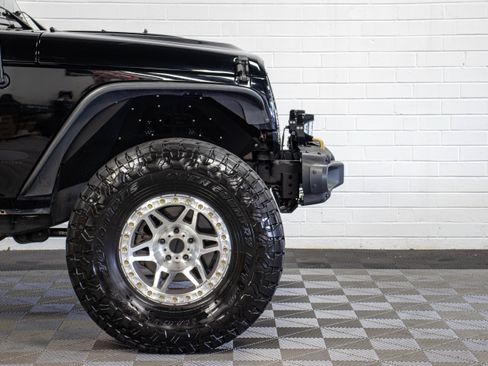 Used 2007 Jeep Wrangler Unlimited Sahara AWD/4WD image 10
