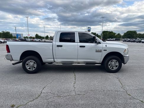 Used 2018 RAM 2500 Tradesman w/ Chrome Appearance Group AWD/4WD image 5