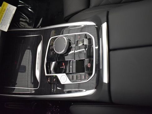 New 2026 BMW X7 xDrive40i image 31