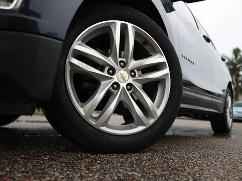 Used 2019 Chevrolet Equinox LT FWD image 14