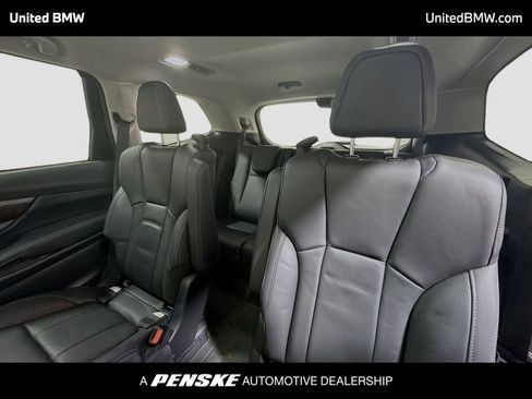 Used 2024 Subaru Ascent Touring AWD/4WD image 13