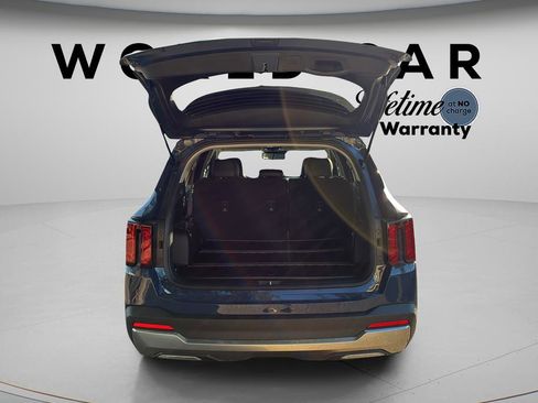 New 2026 Kia Sorento S w/ S Panoramic Sunroof Package image 10