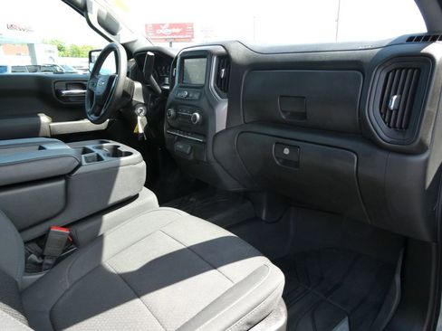 Certified 2022 Chevrolet Silverado 1500 Custom AWD/4WD image 15