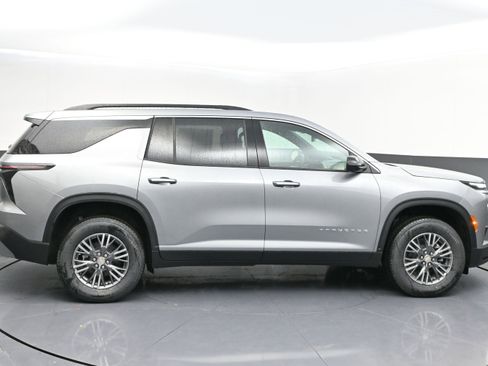New 2026 Chevrolet Traverse LT FWD image 8