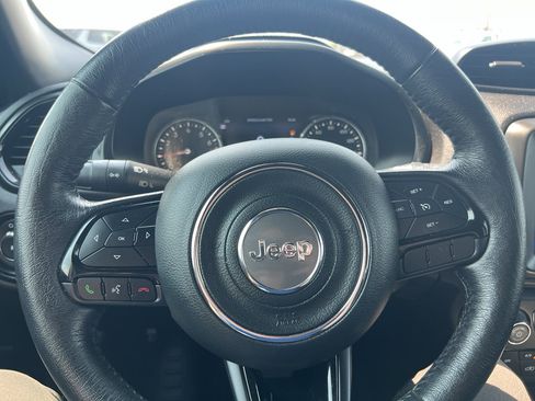 Used 2022 Jeep Renegade Altitude w/ Convenience Group AWD/4WD image 7