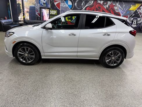 Used 2020 Buick Encore GX Select w/ Sport Touring Package FWD image 2