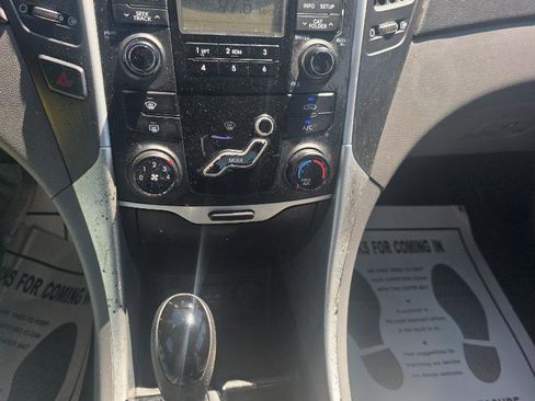 Used 2011 Hyundai Sonata GLS FWD image 15