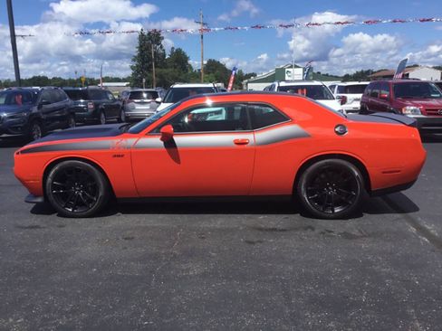 Used 2023 Dodge Challenger R/T Scat Pack w/ T/A Package RWD image 2