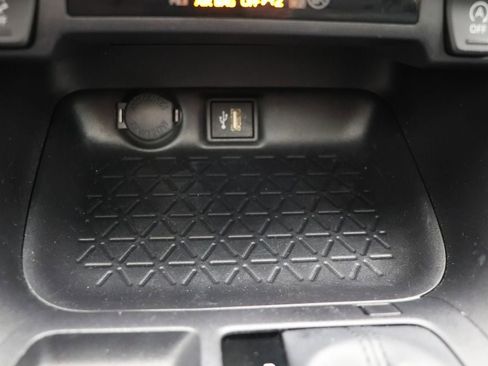 Used 2025 Toyota RAV4 XLE image 24