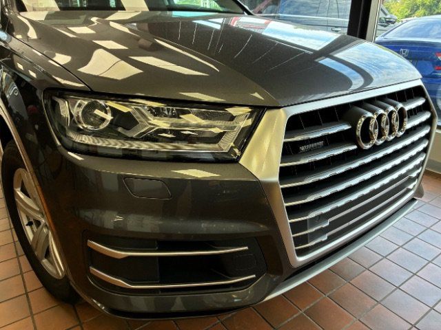 Used 2019 Audi Q7 2.0T Premium w/ Convenience Package AWD/4WD image 2