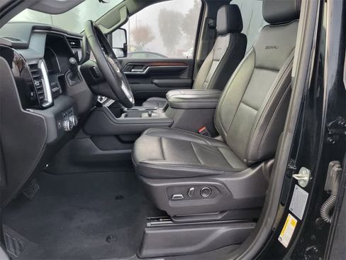 Used 2024 GMC Sierra 2500 Denali w/ Denali Reserve Package image 11