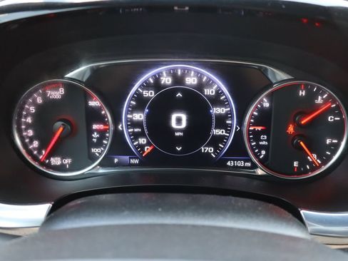 Used 2022 Chevrolet Traverse Premier AWD/4WD image 41