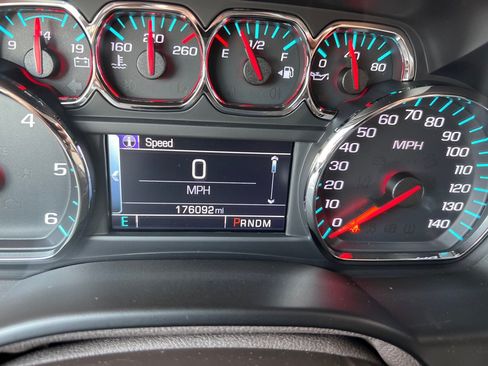 Used 2016 Chevrolet Tahoe LT RWD image 32