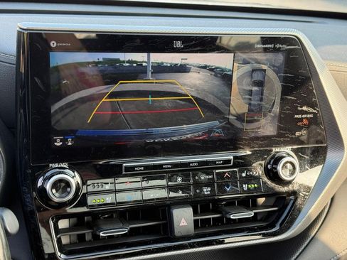 Certified 2020 Toyota Highlander Platinum AWD/4WD image 28