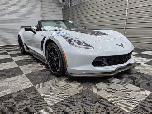 Used 2018 Chevrolet Corvette Z06 w/ Carbon 65 Edition RWD image 4