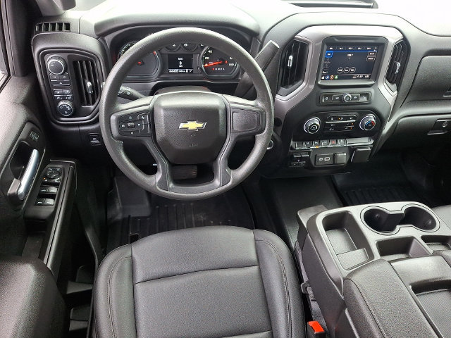 Used 2024 Chevrolet Silverado 2500 W/T w/ WT Convenience Package AWD/4WD image 2