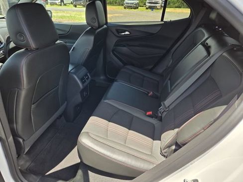 Used 2023 Chevrolet Equinox RS FWD image 10