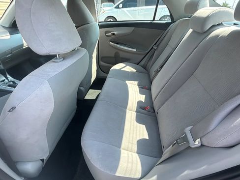 Used 2011 Toyota Corolla LE FWD image 8