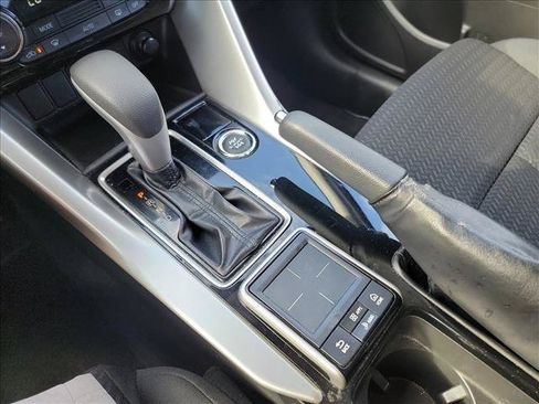 Used 2019 Mitsubishi Eclipse Cross AWD image 21