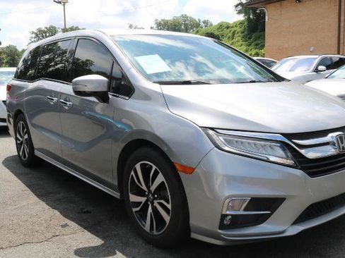 Used 2020 Honda Odyssey Elite image 3