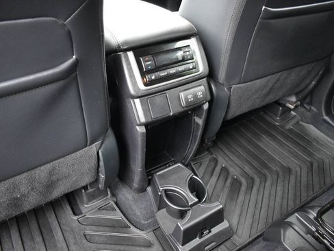 Used 2021 Subaru Ascent Limited AWD/4WD image 15
