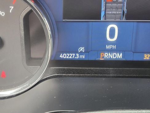 Used 2024 Ford Expedition XLT image 17