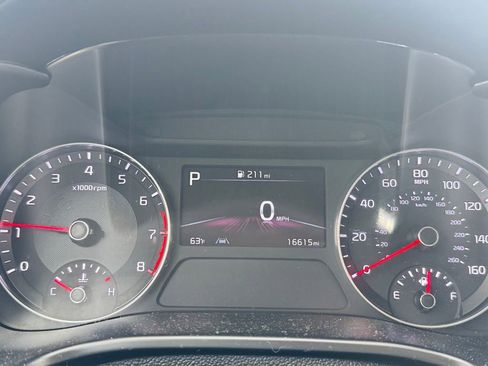 Used 2023 Kia Forte LXS w/ LXS Technology Package FWD image 10