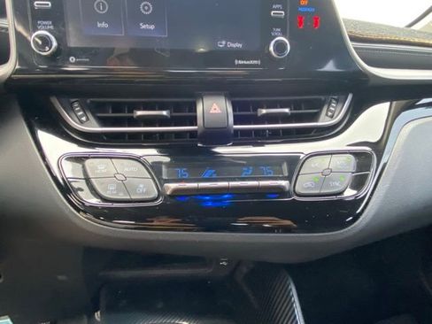 Used 2021 Toyota C-HR LE image 22