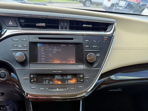 Used 2014 Toyota Avalon XLE Touring FWD image 9