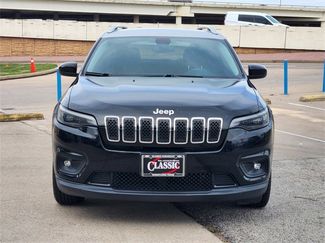 Used 2019 Jeep Cherokee Latitude Plus w/ Comfort/Convenience Group video 2