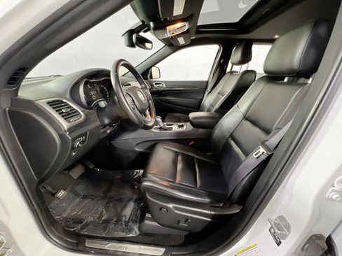 Used 2022 Jeep Grand Cherokee Limited image 18