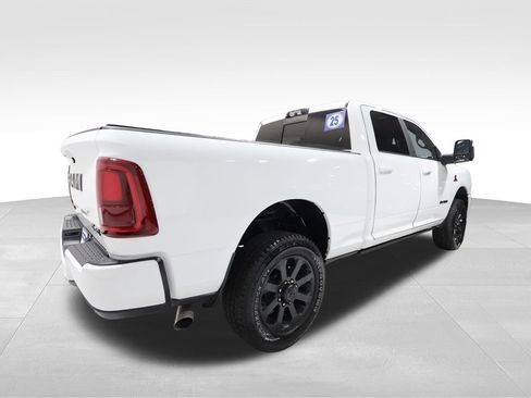 Used 2025 RAM 3500 Laramie AWD/4WD image 4