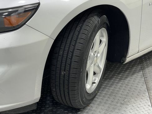 Used 2018 Chevrolet Malibu LS FWD image 35