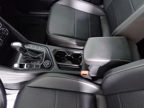 Used 2021 Volkswagen Tiguan SE R-Line AWD/4WD image 29