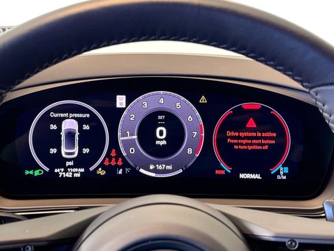 Certified 2025 Porsche Cayenne Coupe AWD/4WD image 15