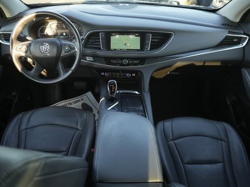 Used 2018 Buick Enclave Premium image 20
