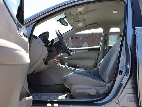 Used 2013 Nissan Sentra SV w/ Electronics Pkg FWD image 10